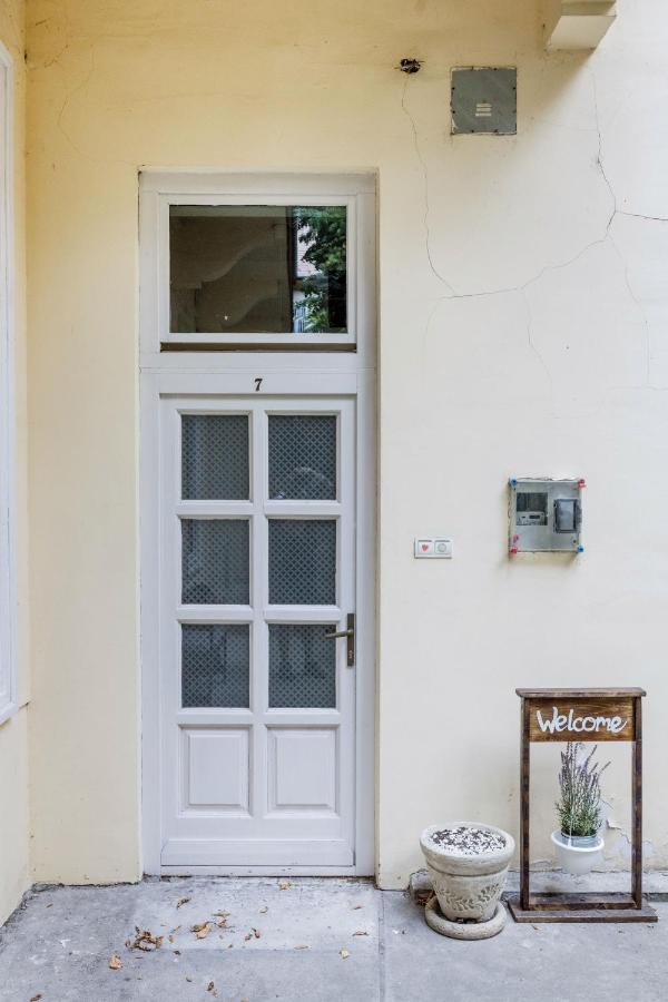Lavender Apartment Βουδαπέστη Εξωτερικό φωτογραφία